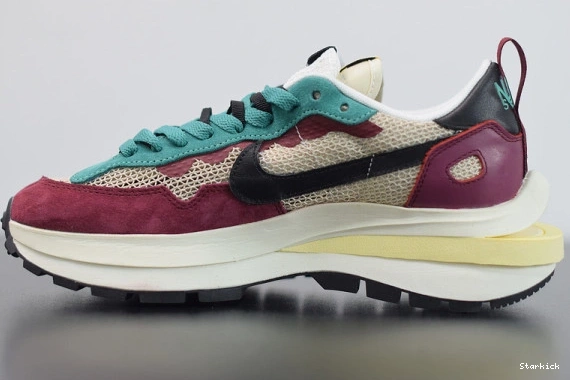   Red Vaporwaffle Green sacai Villain Neptune DD3035-200 Nike 0711